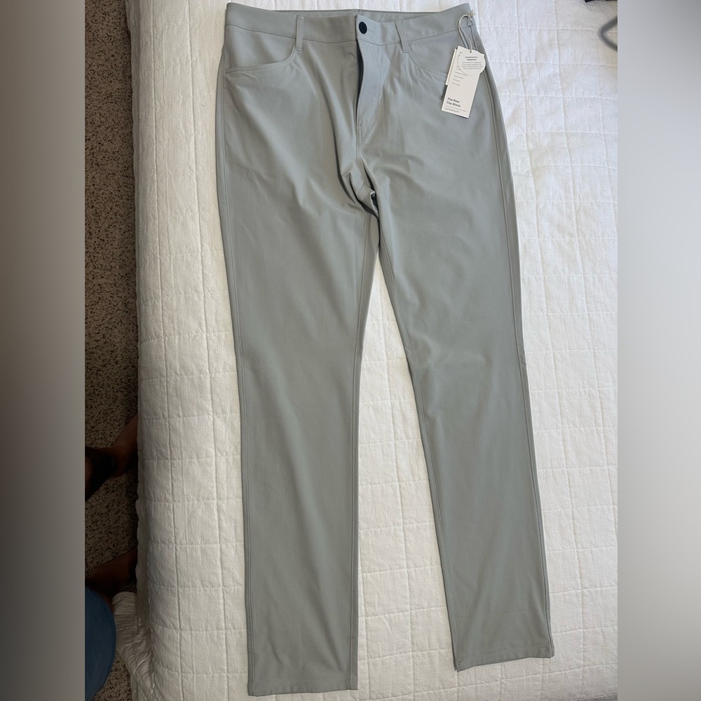 Vuori Men's Meta Light Grey Pants. 34” waist. Never worn. NWT